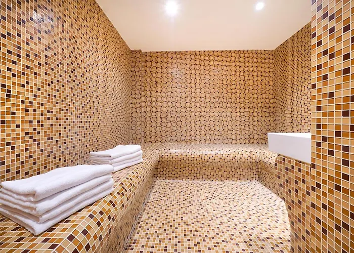 Aparthotel Astera 4*