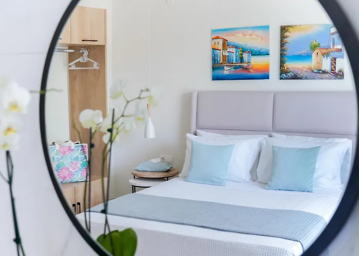 Astera Apartahotel 4*